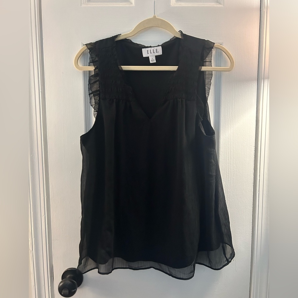 Elle Elegant Black Ruffle Blouse